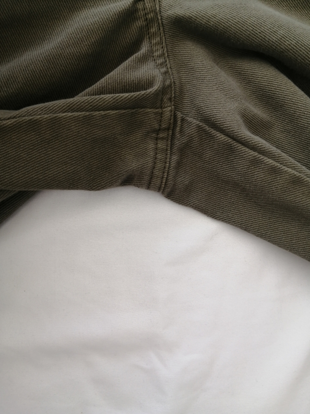 Aritzia Sunday Best Flan Barrel Leg Jeans Olive Green Size 10 - Picture 8 of 16